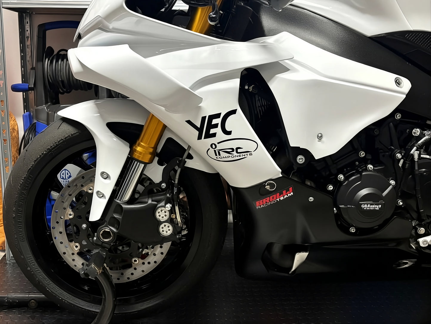 Entrée d’air de refroidissement de frein avant – Yamaha R1