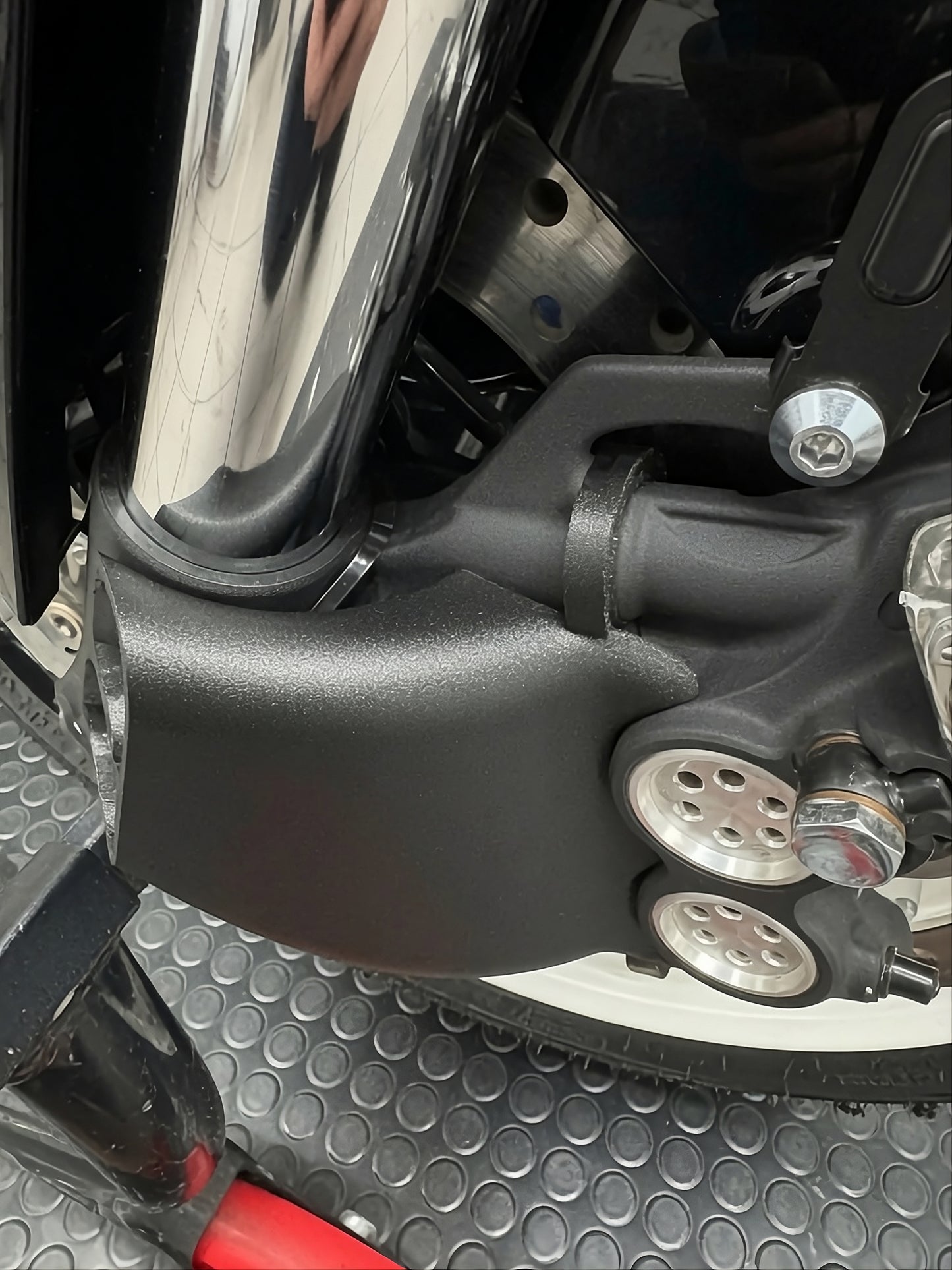 Entrée d’air de refroidissement de frein avant – Yamaha R1